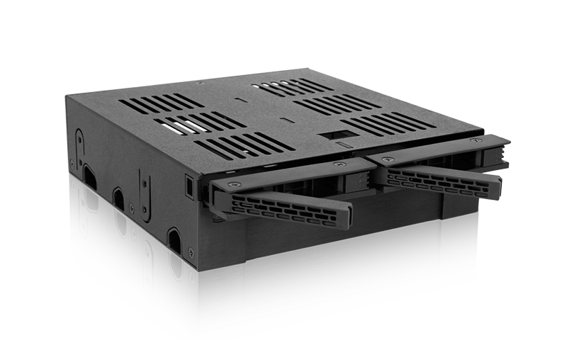 IcyDock MB322SP-B Backplane 2x2,5"/1x3,5" SATAI-III in 1x5,25" HDD/SSD IcyDock MB322SP-B Backplane 2x2,5"/1x3,5" SATAI-III in 1x5,25" HDD/SSD